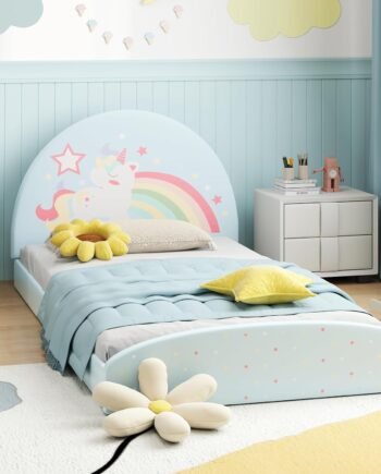 Floor-standing children's bed